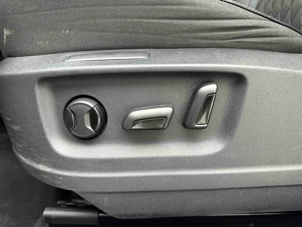 Skoda Karoq — миниатюра 11