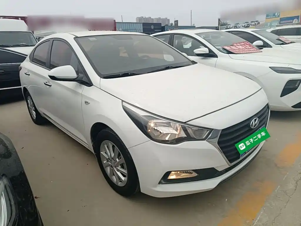 Hyundai Verna — миниатюра 4