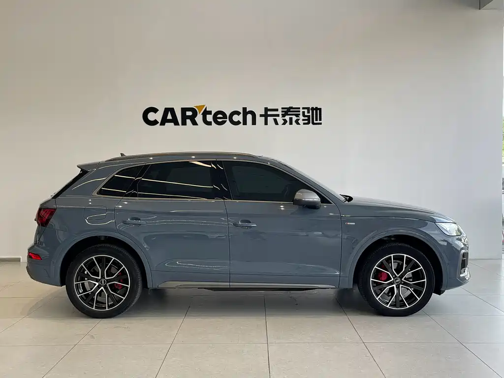 Audi Q5L 2022 40T RS