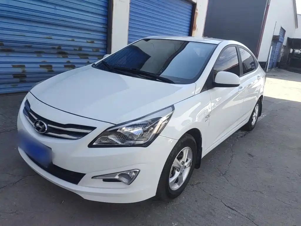 Hyundai Verna — миниатюра 2