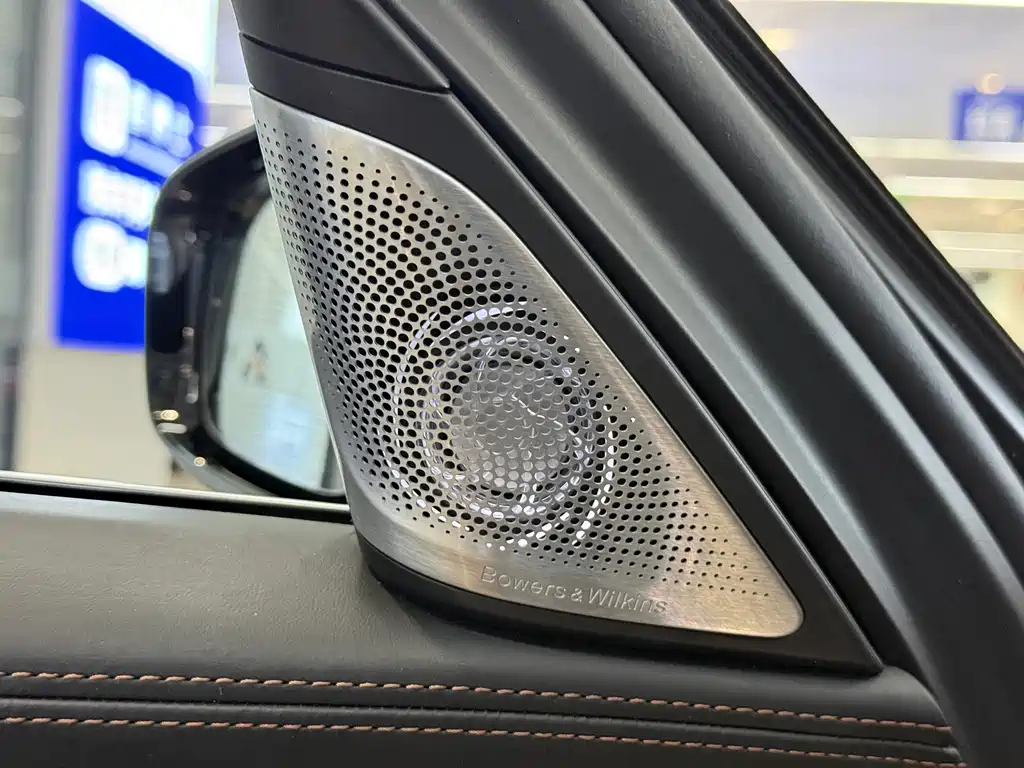 BMW 7 Series — миниатюра 15