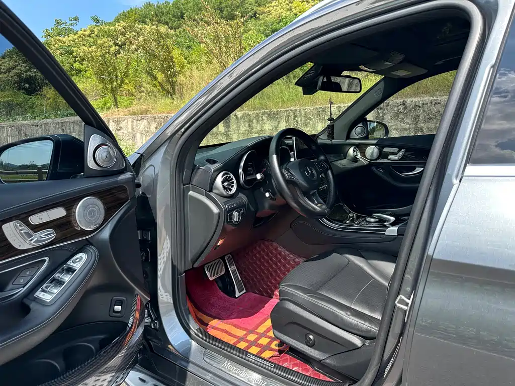 Mercedes-Benz GLC 2019 GLC 260 4MATIC Luxury
