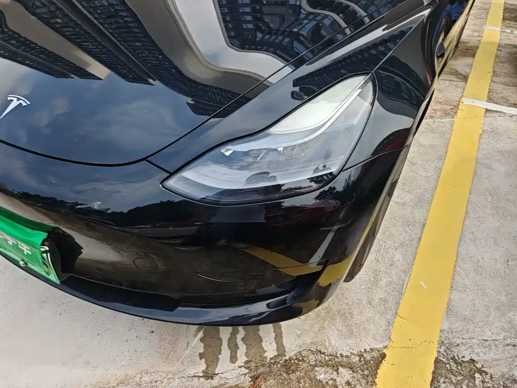 Tesla Model 3 — миниатюра 24