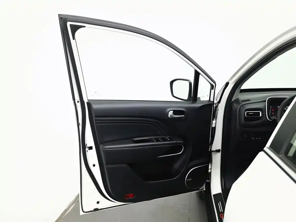 GAC Motor Trumpchi GS3 — миниатюра 8