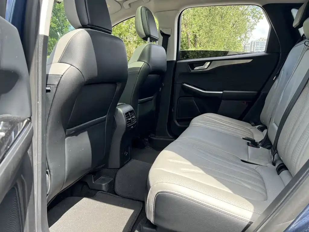 Ford Escape — миниатюра 10