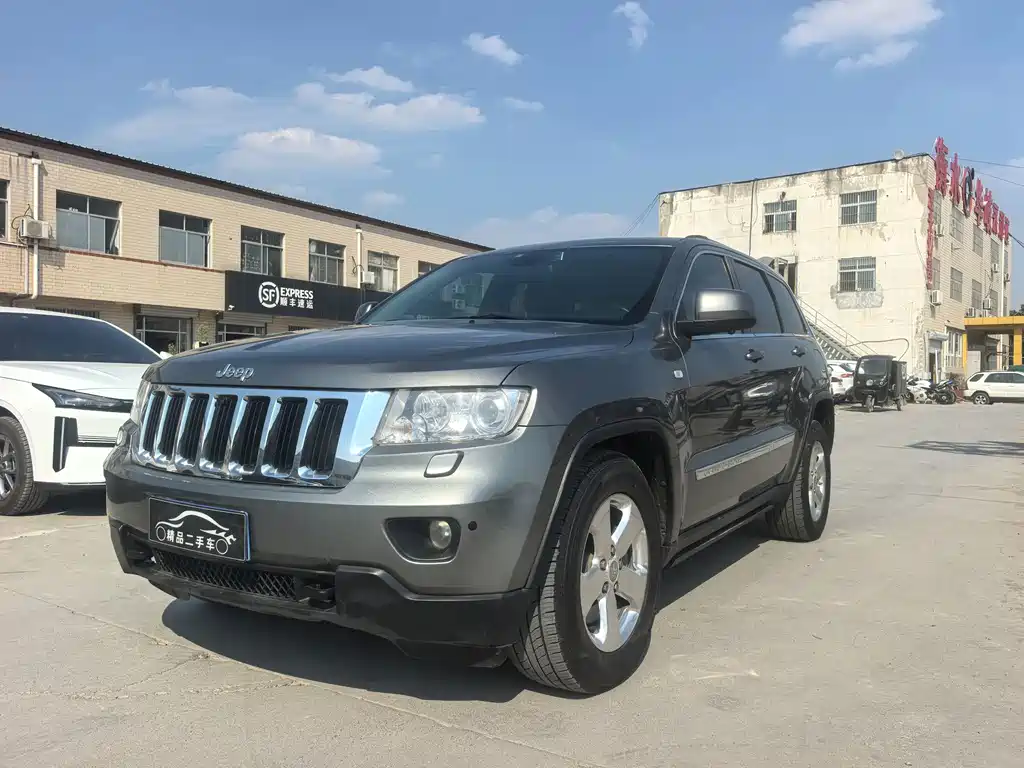 Jeep Grand Cherokee (Import)
