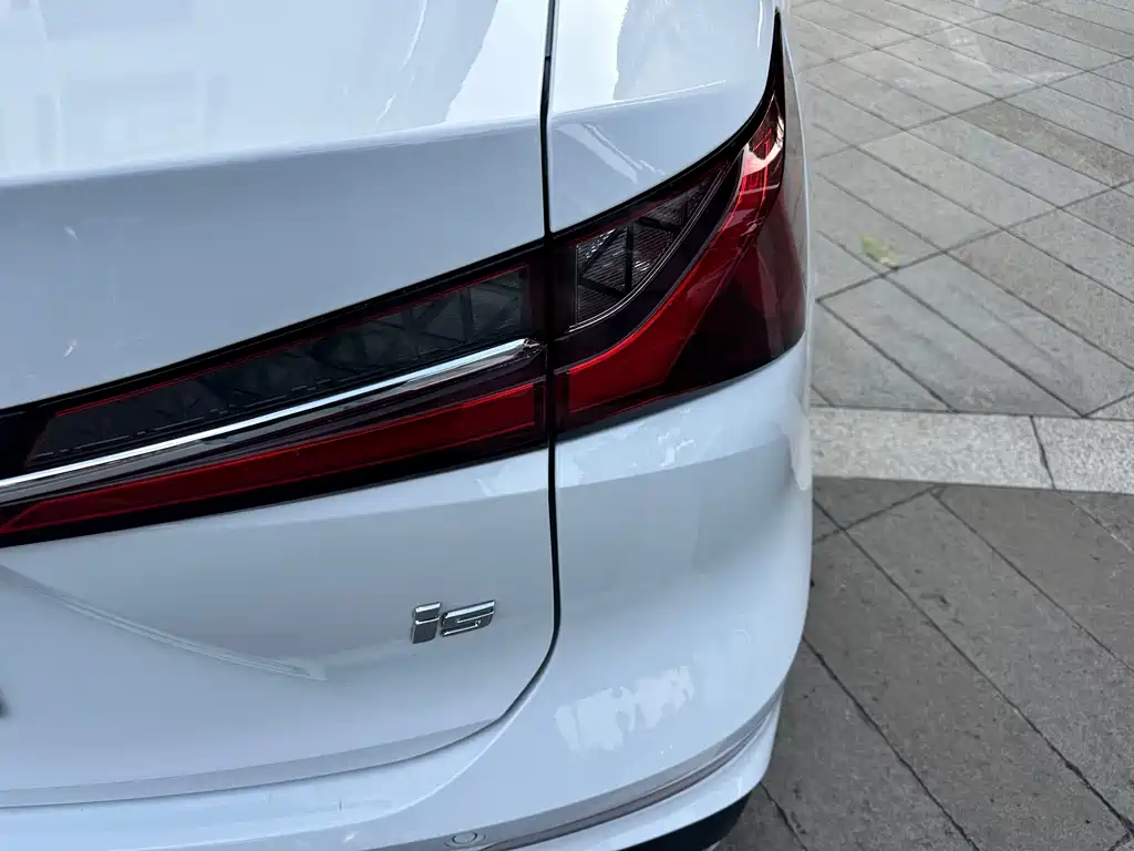 Roewe i5 — миниатюра 12
