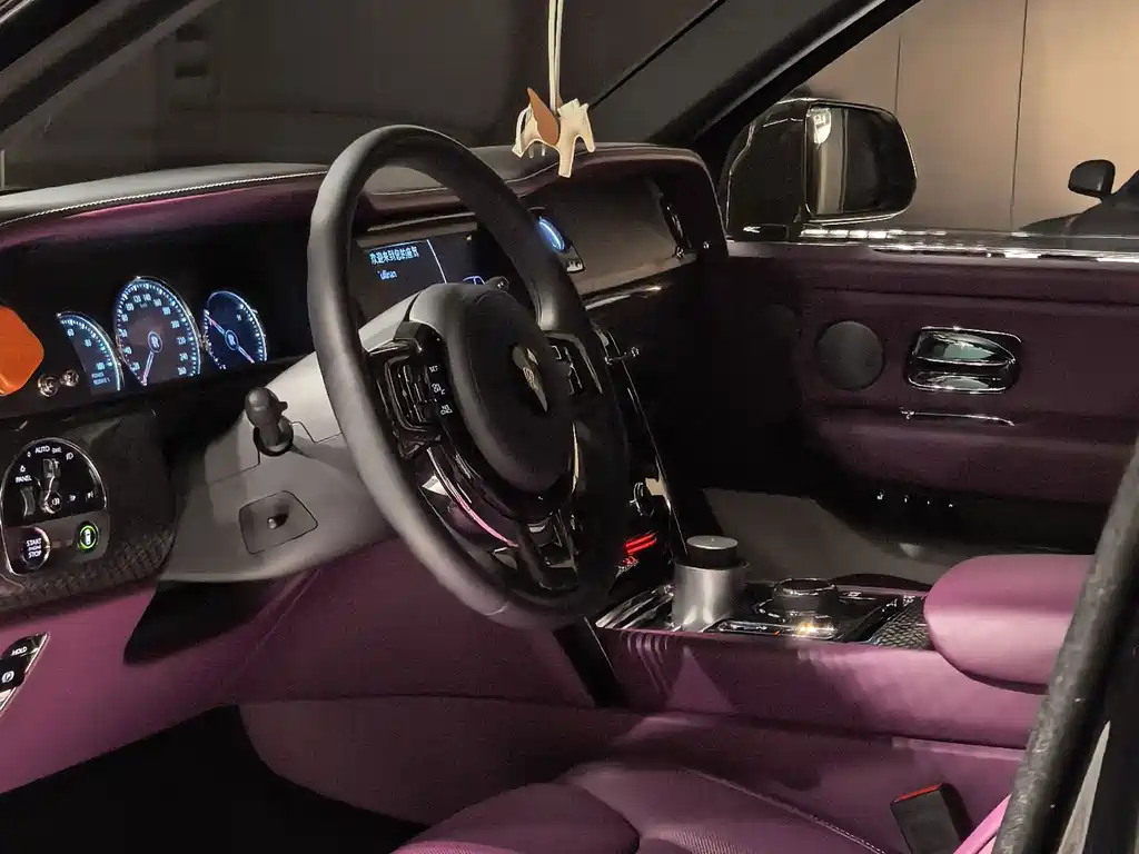 Rolls-Royce Cullinan — миниатюра 5