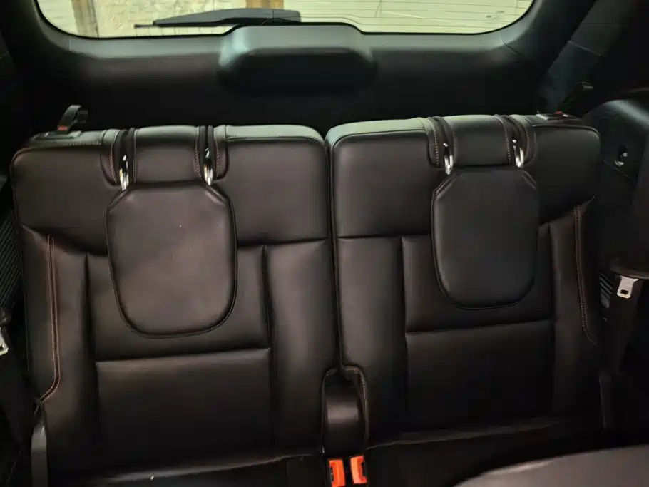Ford Explorer — миниатюра 4
