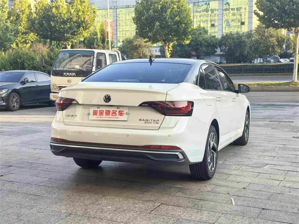 Volkswagen Sagitar — миниатюра 7
