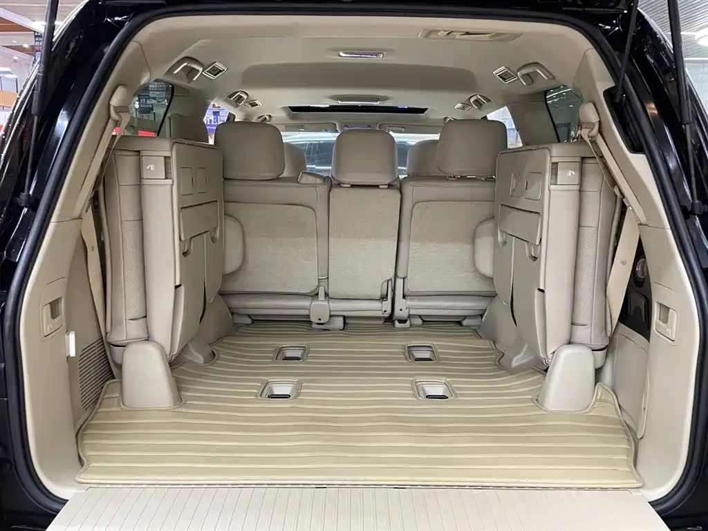 Toyota Land Cruiser 2021 5.7L