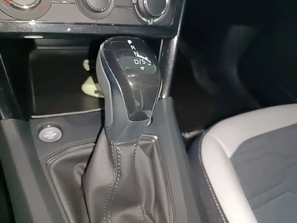 Volkswagen Tharu — миниатюра 14