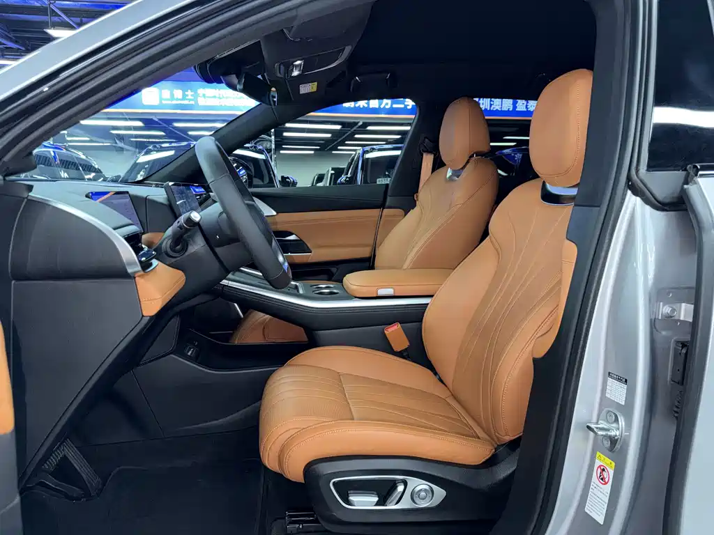 XPeng G9 — миниатюра 8