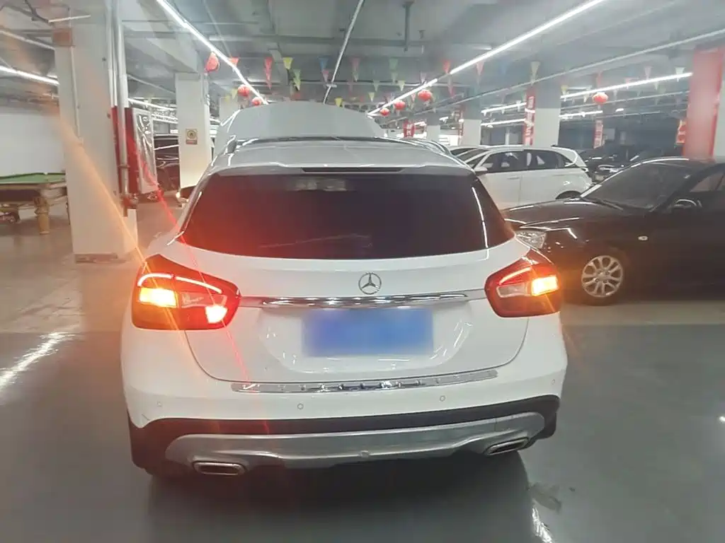 Mercedes-Benz GLA — миниатюра 6