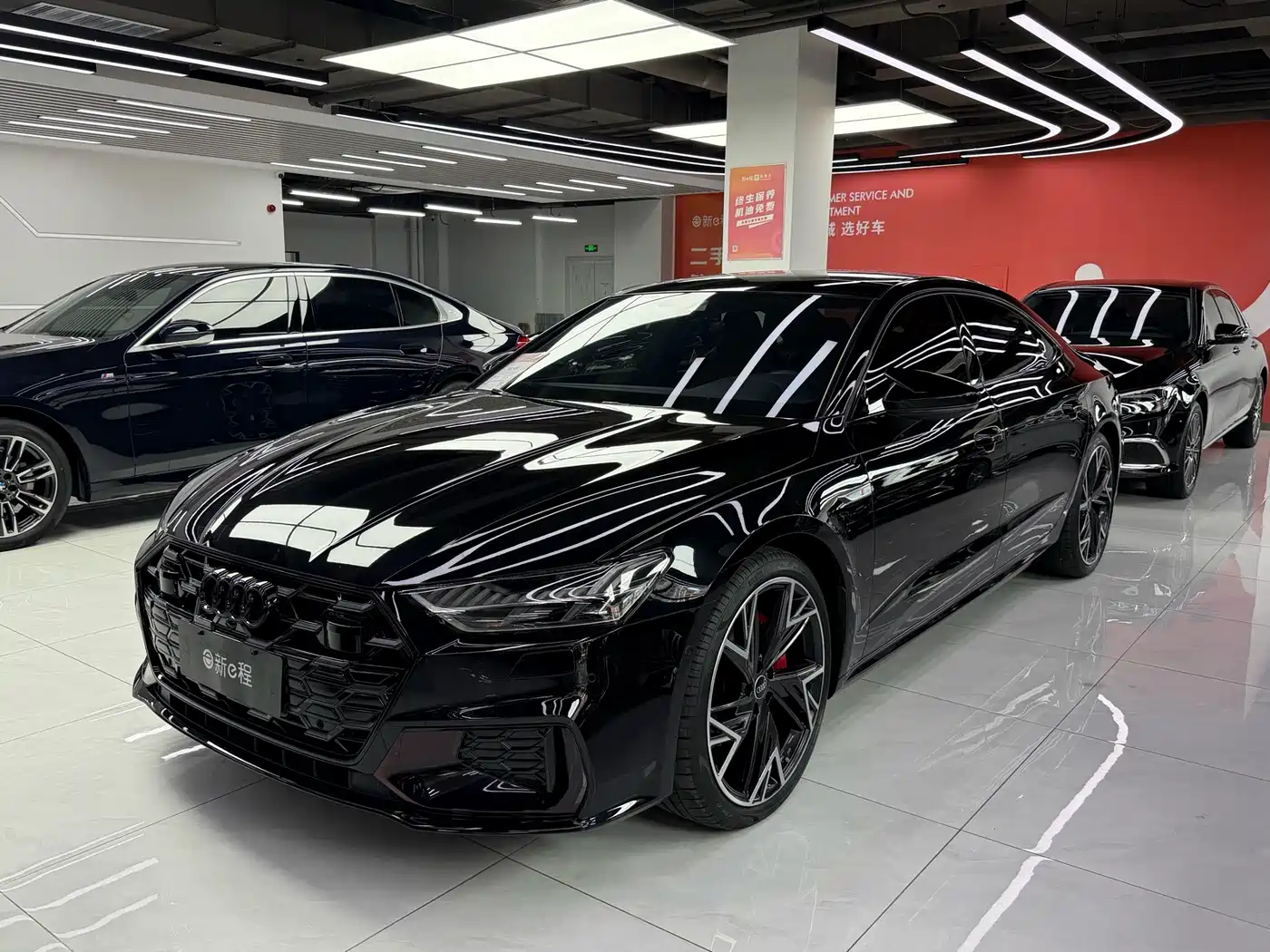 奥迪A7L 2024款 45 TFSI quattro 黑武士版 2025