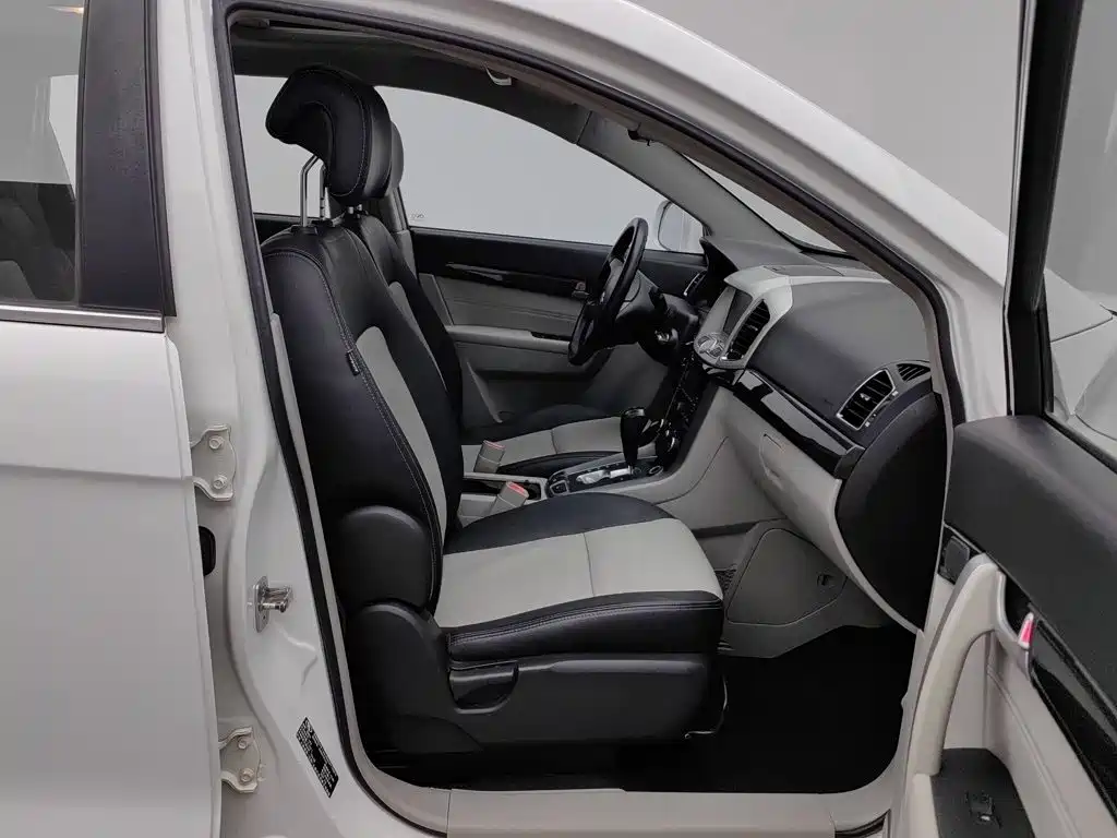 Chevrolet Captiva — миниатюра 23