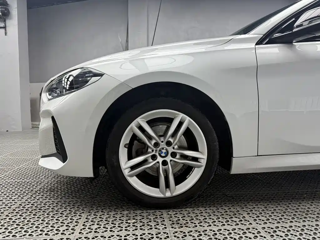 BMW 1 Series 1 2021 120i M Sport