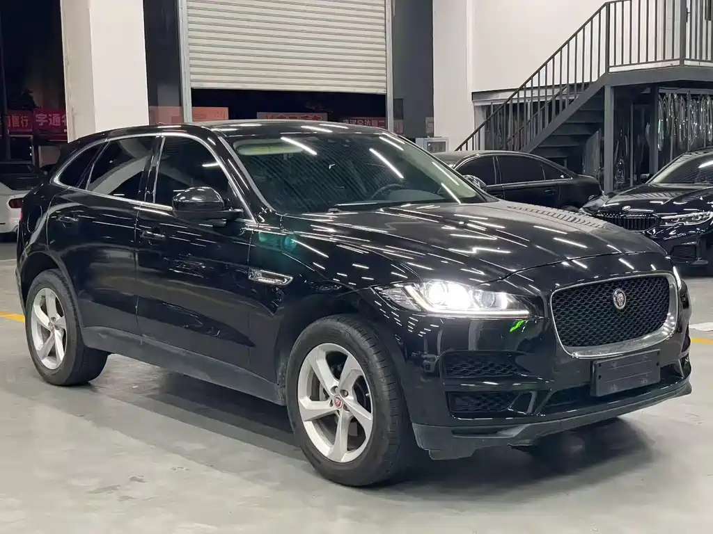 JAGUAR F PACE