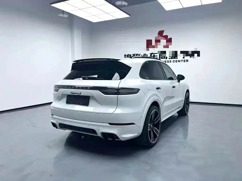 Porsche Cayenne Hybrid — миниатюра 3