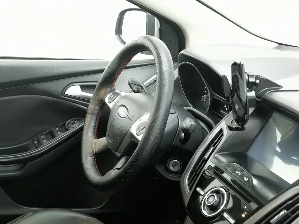 Ford Focus — миниатюра 22