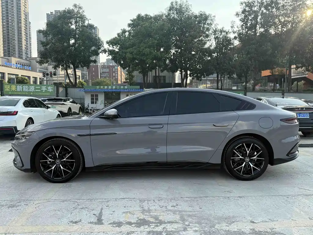 BYD Han — миниатюра 6
