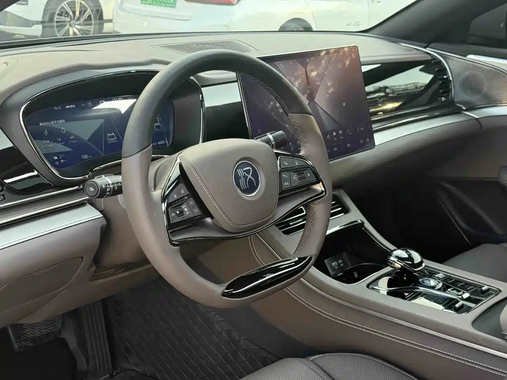 BYD Han — миниатюра 10