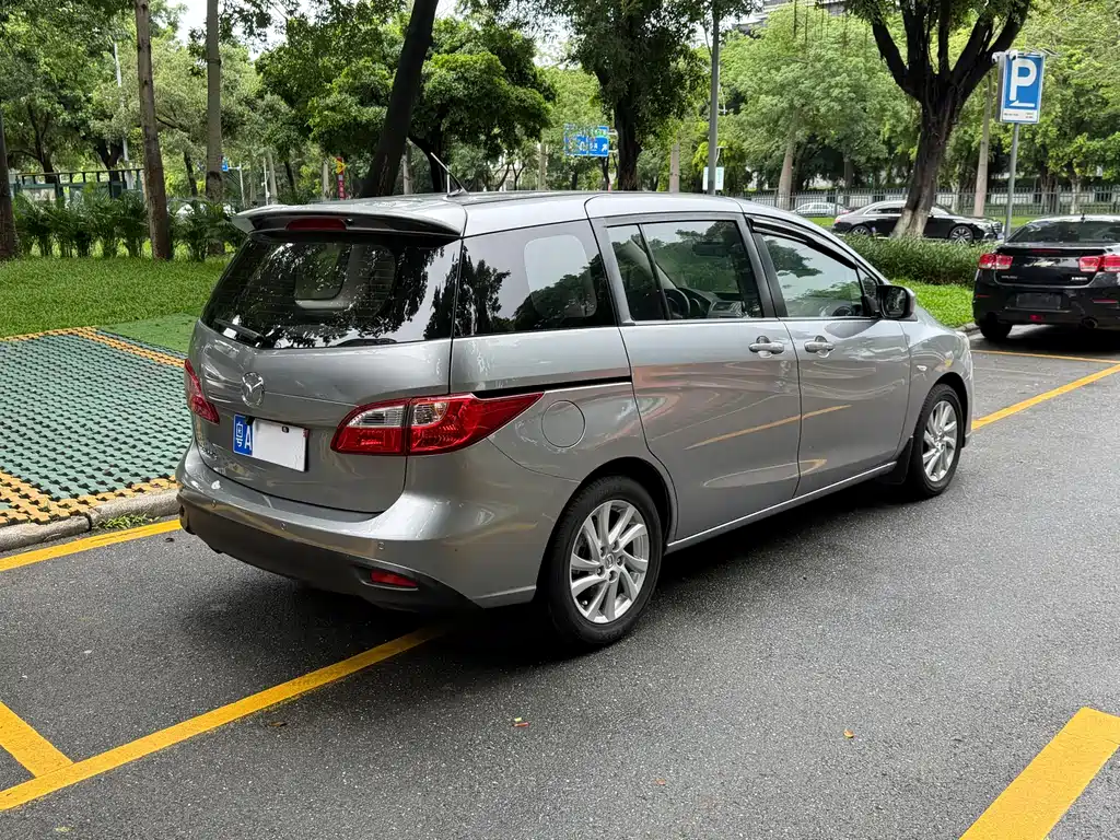 Mazda 5 2011 2.0L AT Comfort