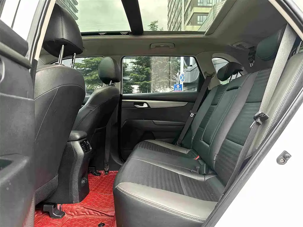 Kia Sportage — миниатюра 17