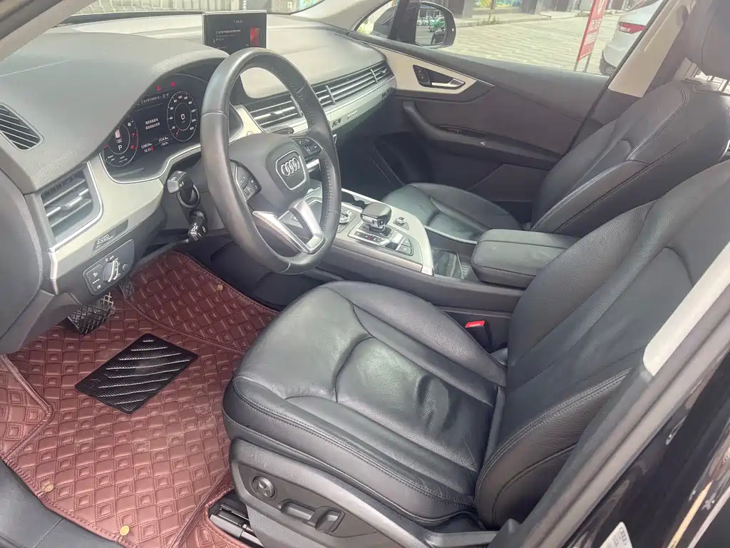 Audi Q7 2018 40 TFSI S line Sport