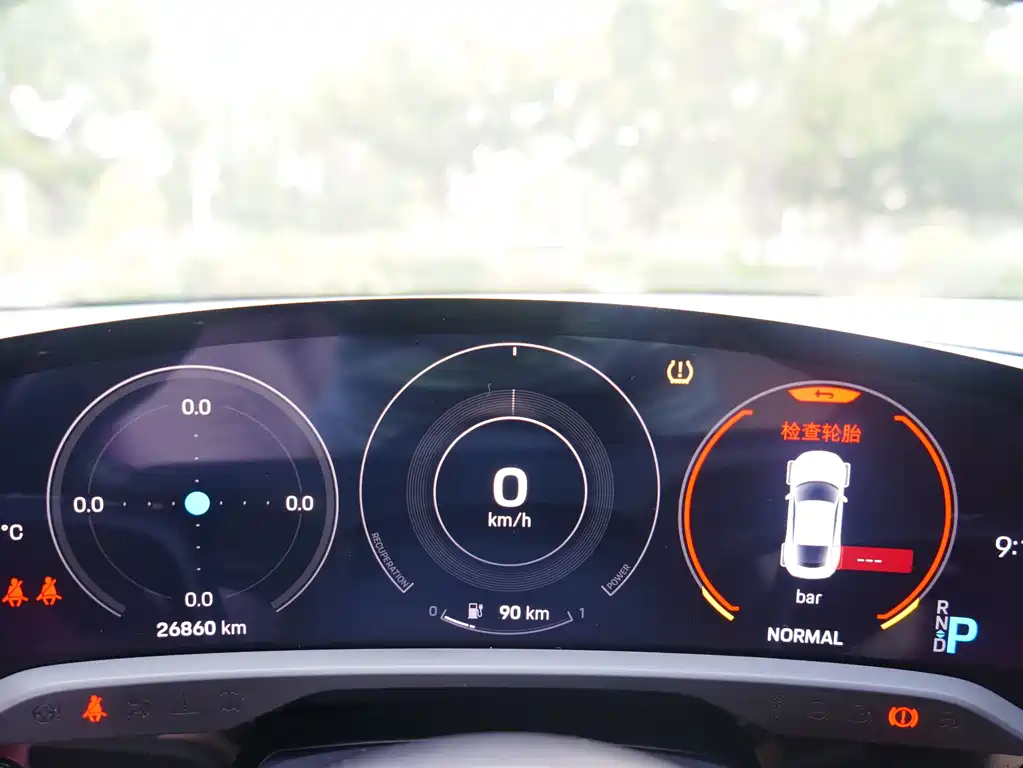 Porsche Taycan — миниатюра 10