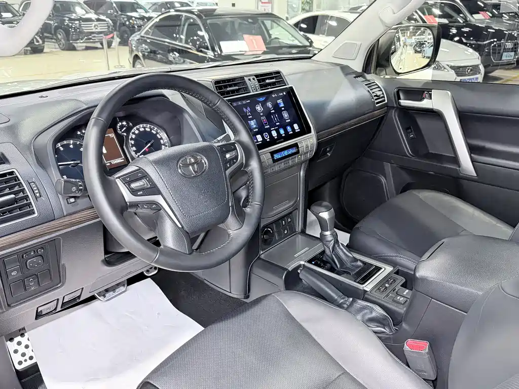 Toyota Prado — миниатюра 5