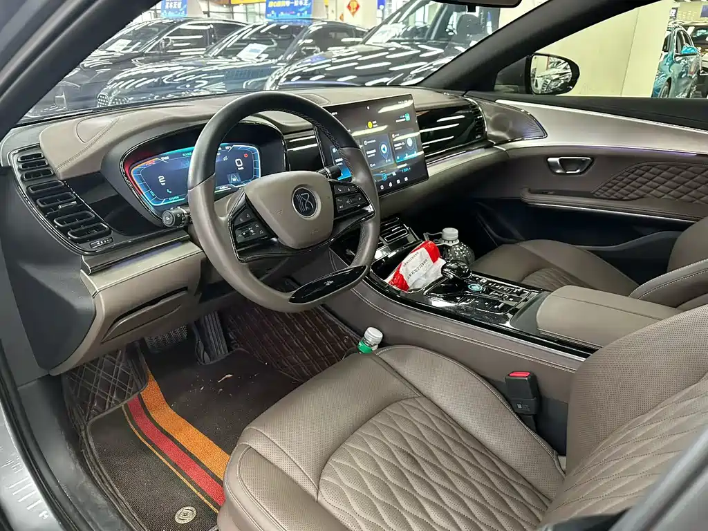 BYD Han — миниатюра 4