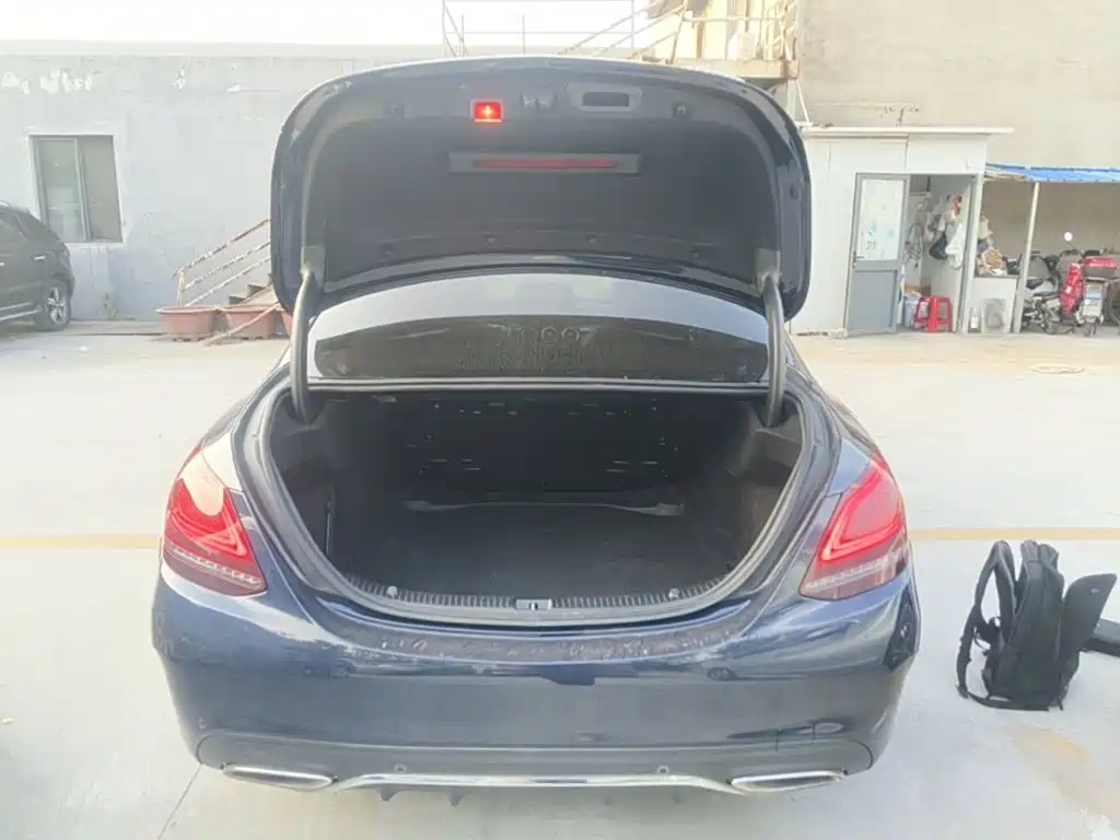 Mercedes-Benz C-Class — миниатюра 19