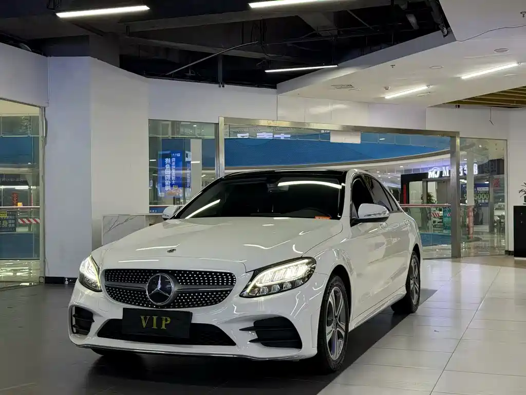 Mercedes-Benz C-Class — миниатюра 3