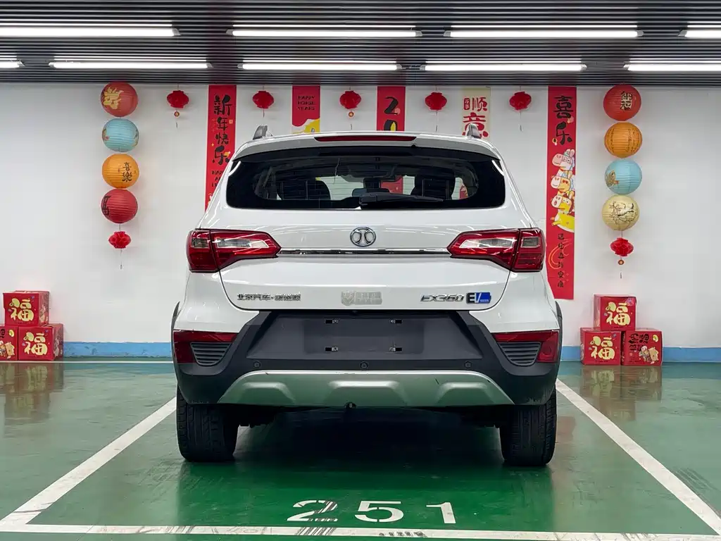 BAIC New Energy EX — миниатюра 6
