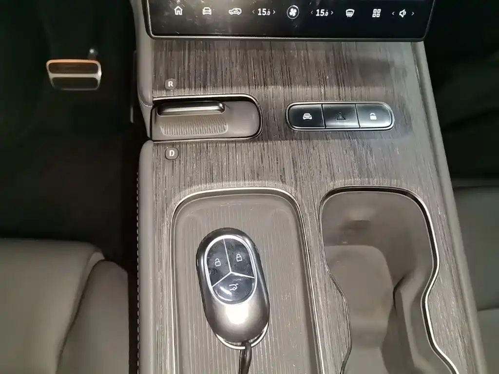 NIO ES7 — миниатюра 14