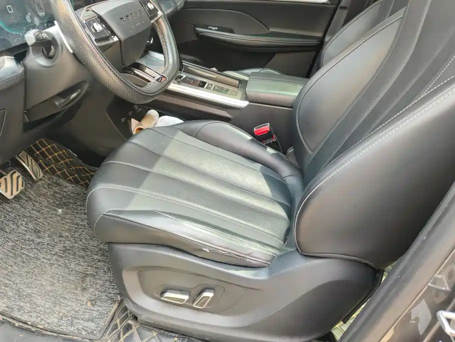 Roewe RX5 eMAX — миниатюра 9