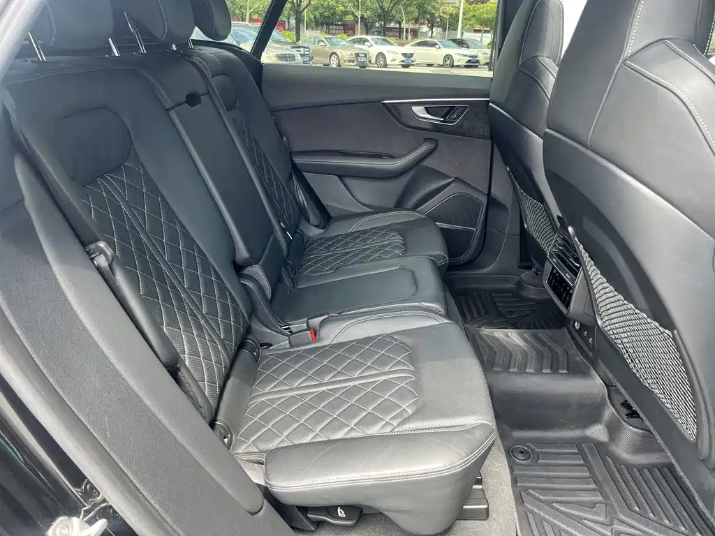 Audi Q8 — миниатюра 17