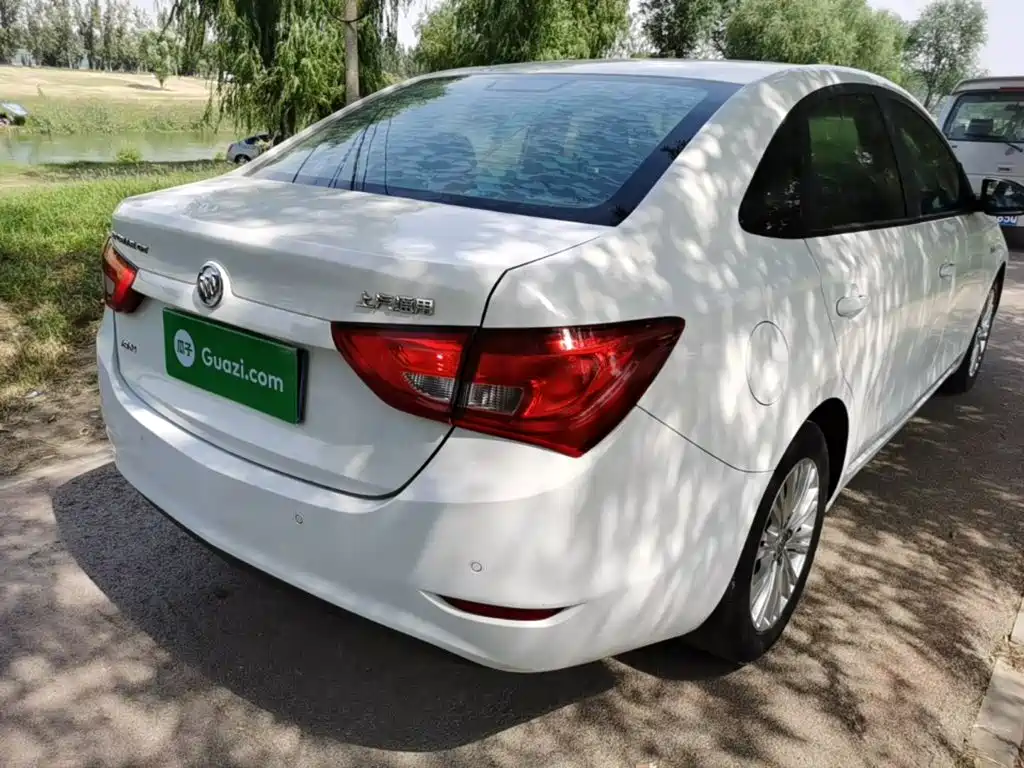 Buick Excelle — миниатюра 7