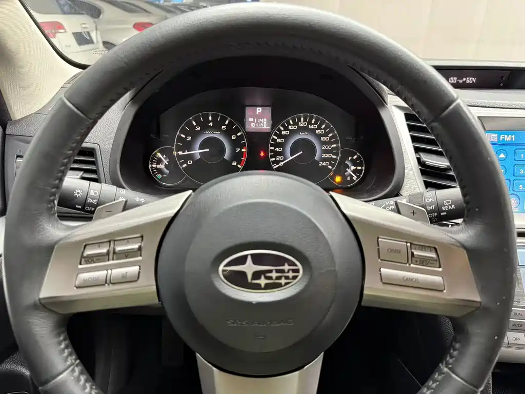 Subaru Legacy 2010 2.0i Luxury