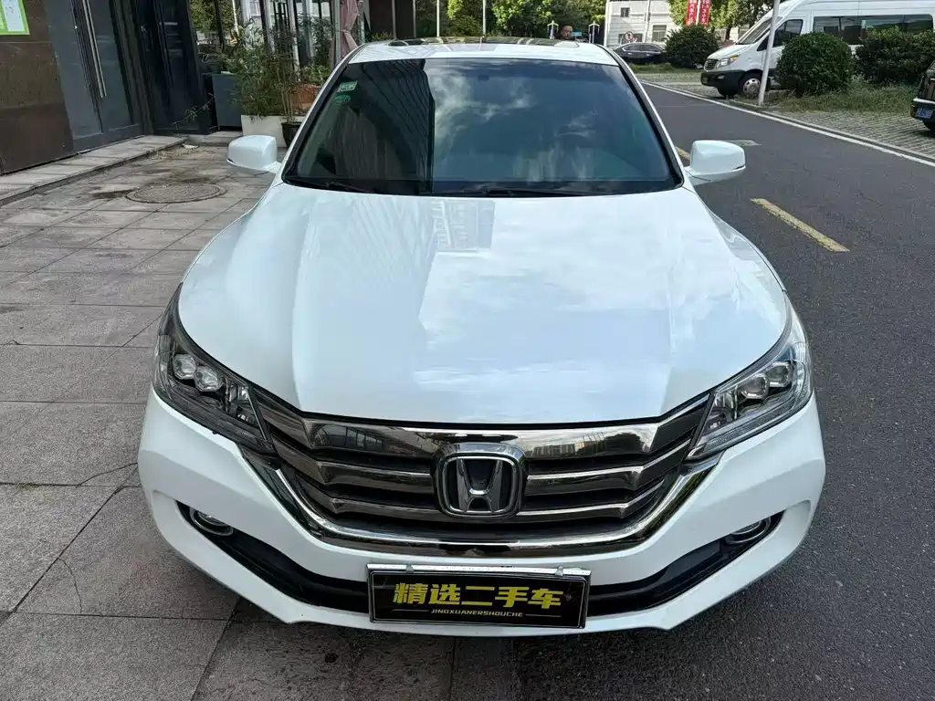 Honda Accord — миниатюра 2