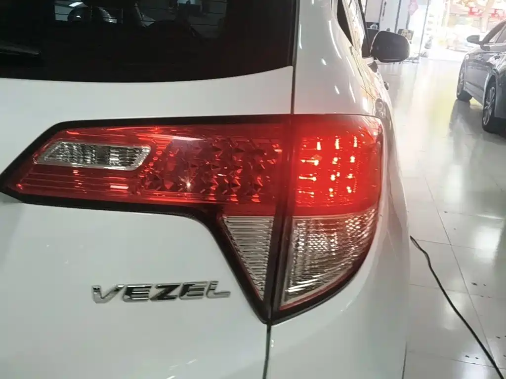 Honda Vezel — миниатюра 8