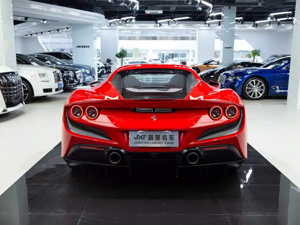 Ferrari F8 — миниатюра 11