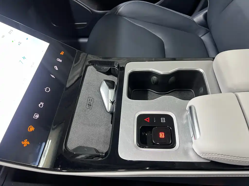 ARCFOX EXTREME FOX POLAR FOX ALPHA T