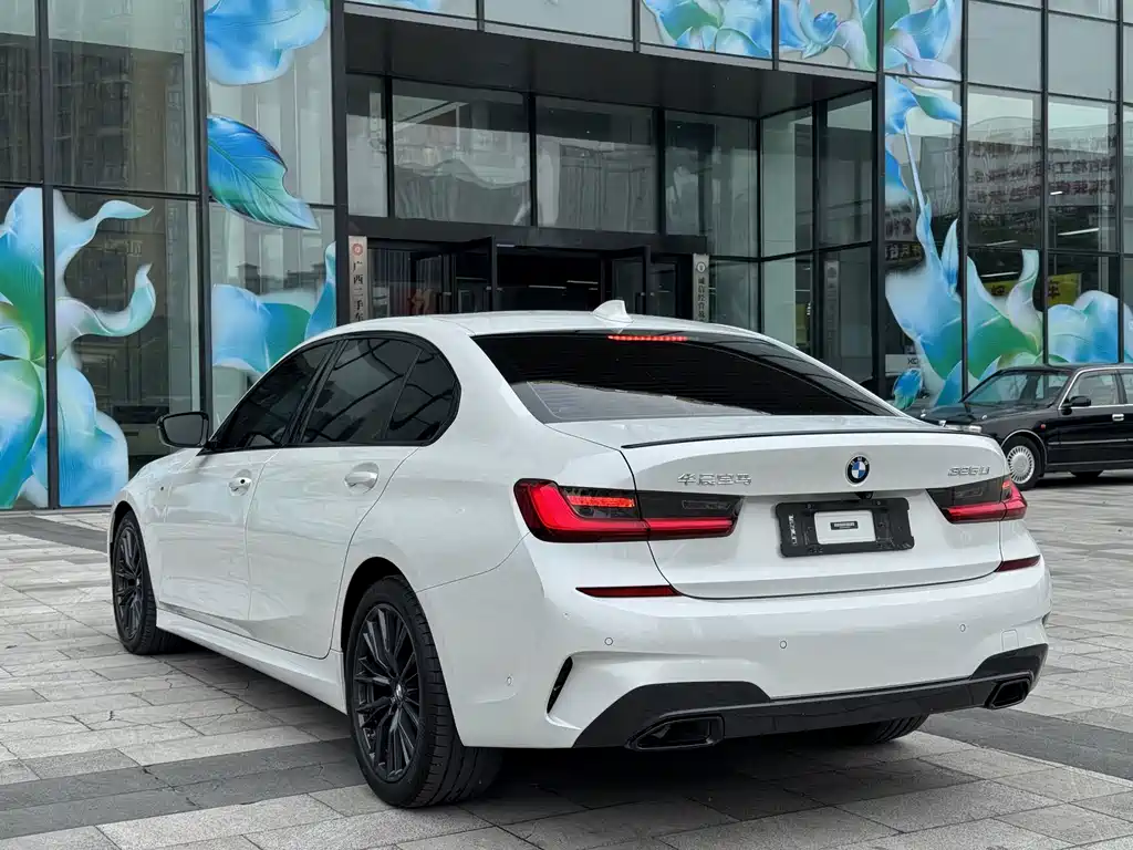 BMW 3 Series — миниатюра 5