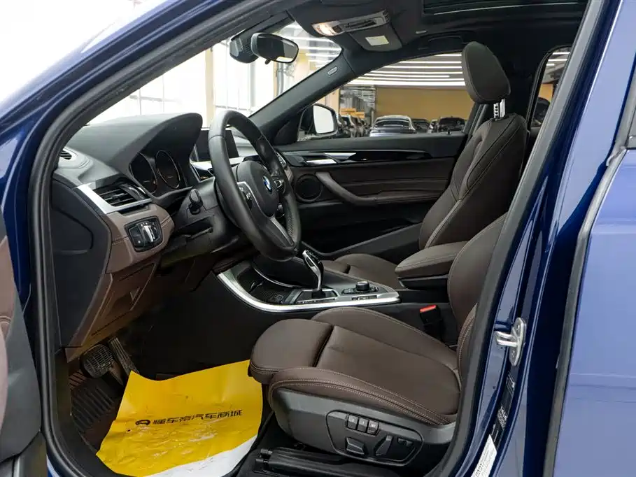 BMW X2 sDrive25i Leading Type M Sport Package, фото 21