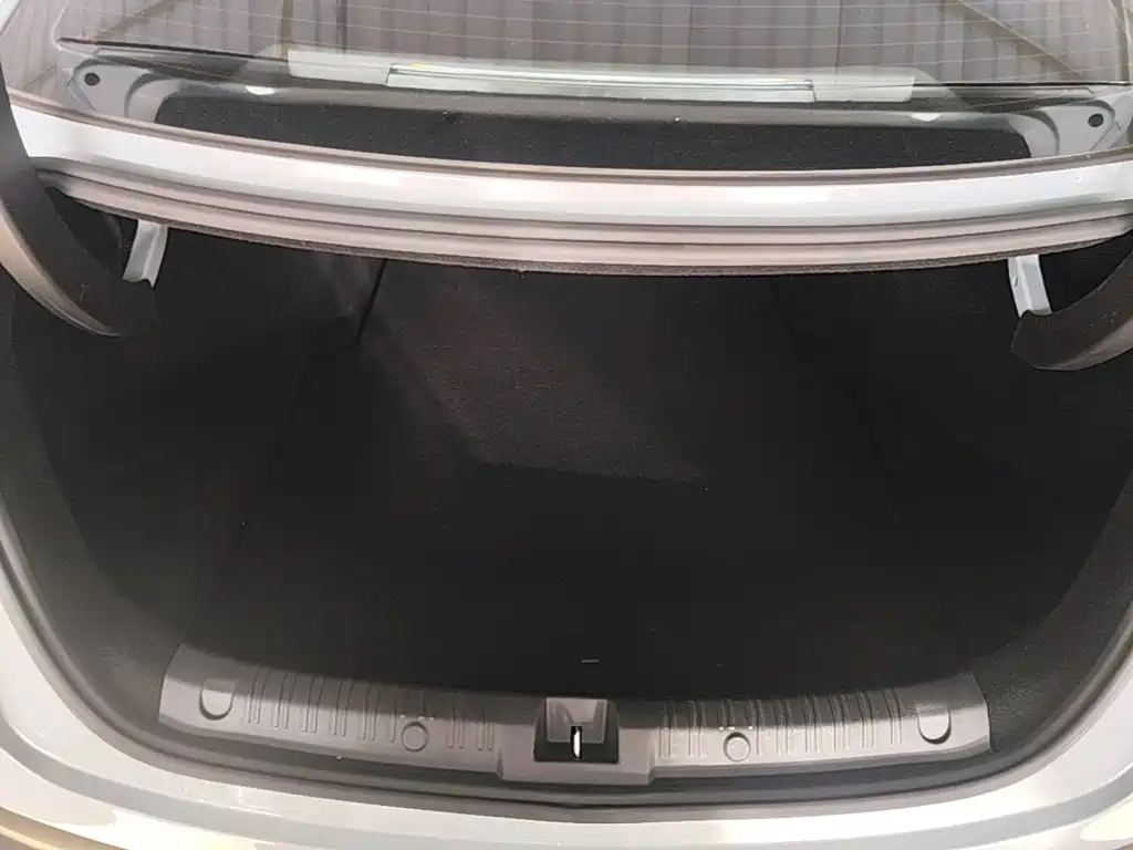 BYD Qin L — миниатюра 19