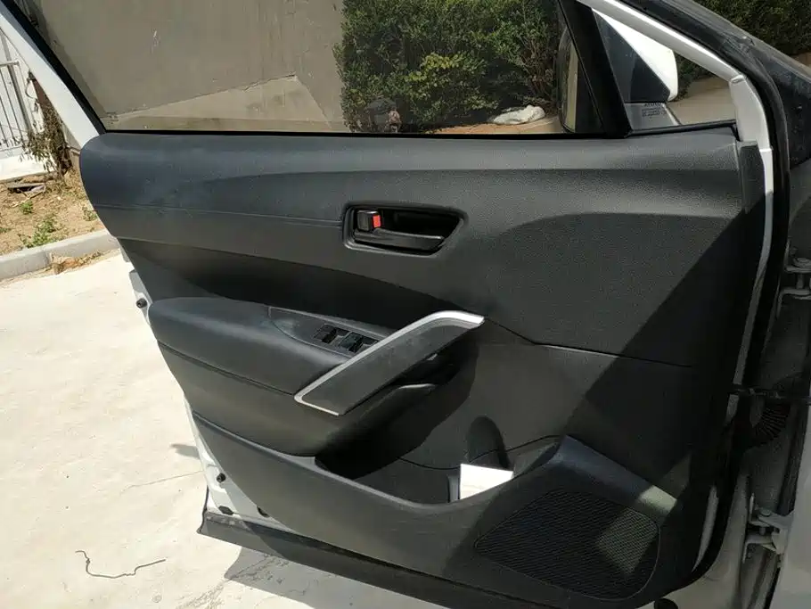Toyota Corolla Cross — миниатюра 7