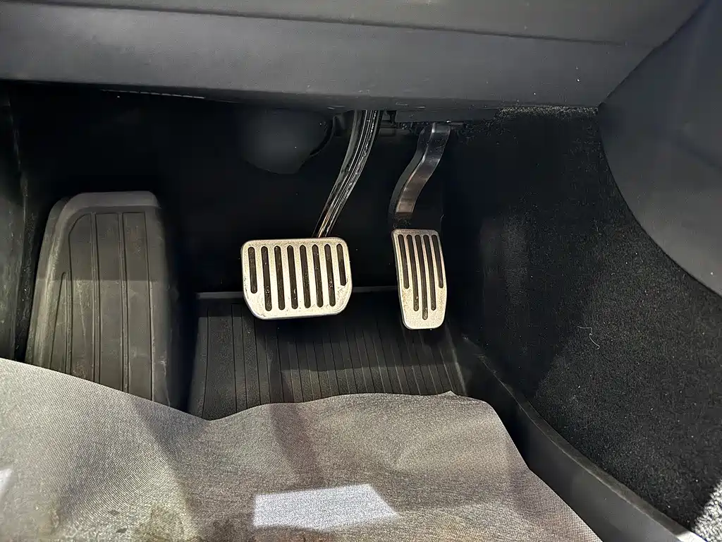 Tesla Model 3 — фотографии объявления, Фото 11