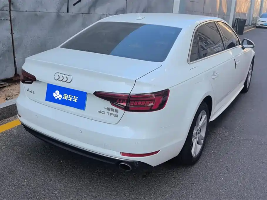 AUDI A4L